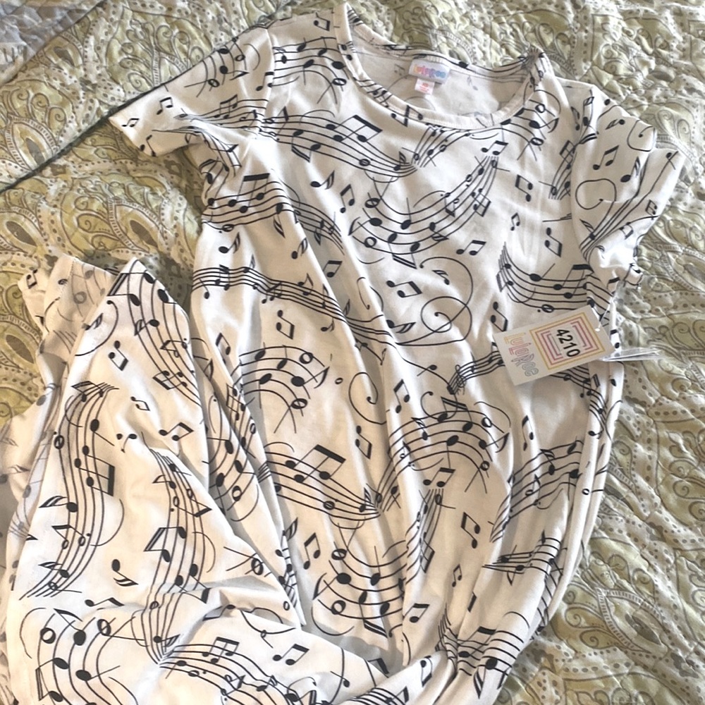 Music notes LuLaRoe Carly dress. NWT